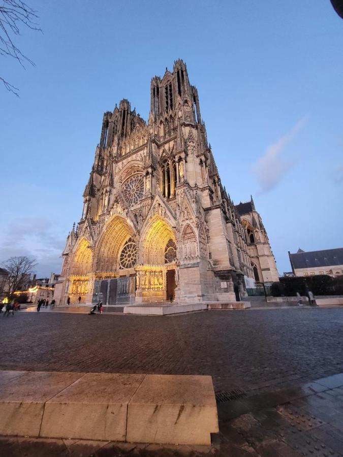 Le Champagnoles Apartamento Reims Exterior foto